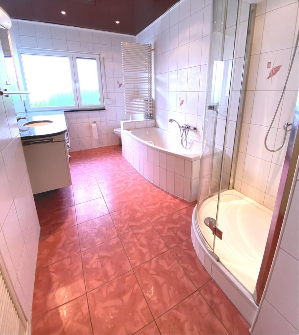 Blick ins Badezimmer