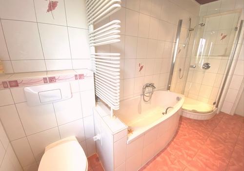 Badezimmer 2