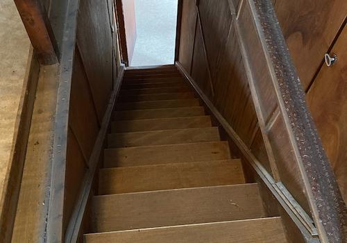 Treppe zum Dachspitz mit Ausbaureserve