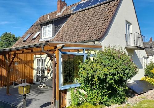 Gartenseite, 5 Solarfelder 