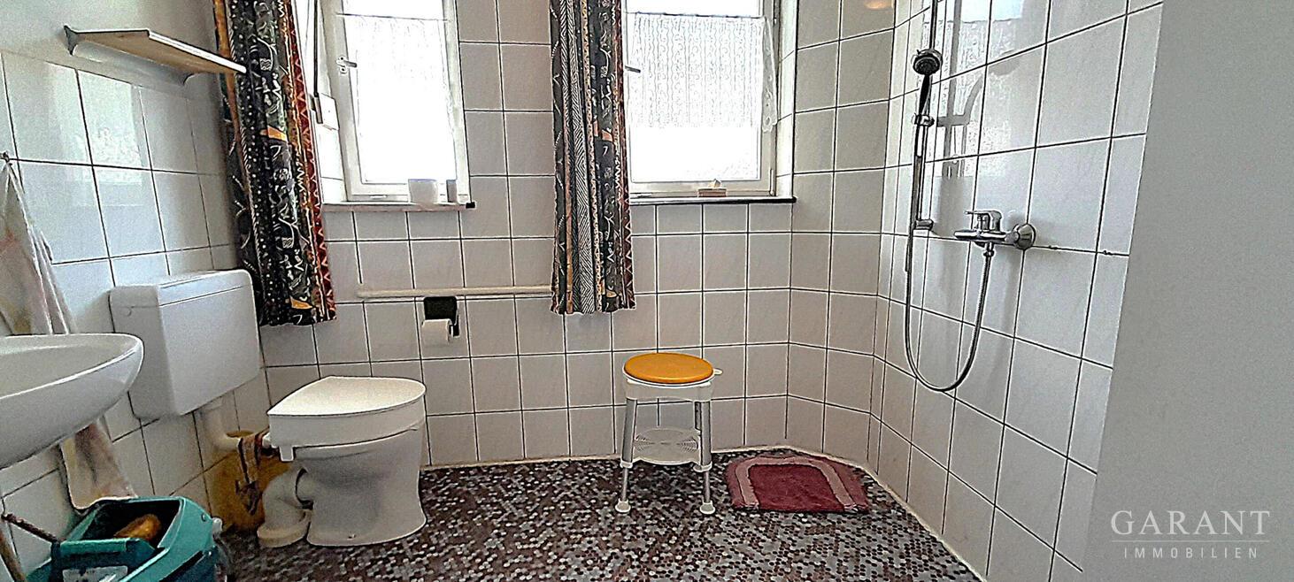 Badezimmer EG