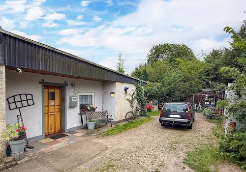 Zugang Wohnung hinten
