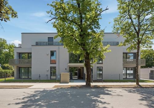 Außenansicht Gebäude von vorne