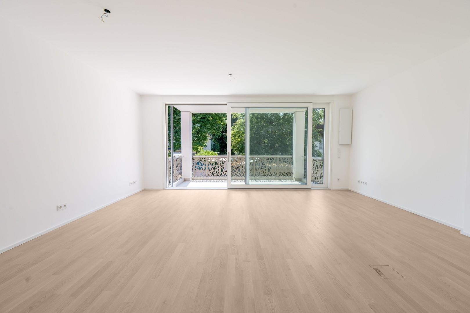 Wohn-/Esszimmer, Küche