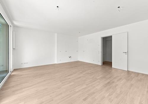 Wohn-/Esszimmer, Küche