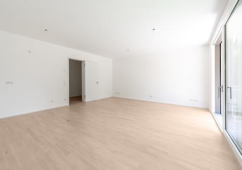 Wohn-/Esszimmer, Küche