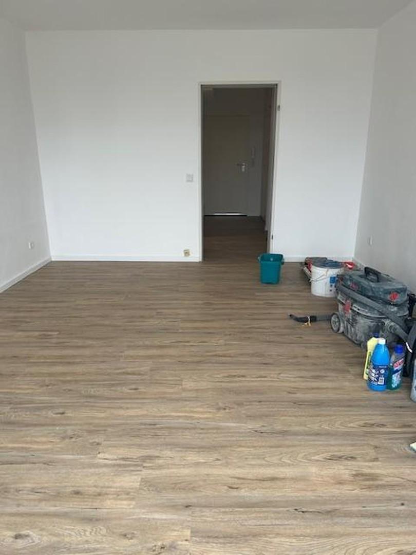 Wohn- und Schlafzimmer