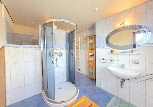 BADEZIMMER DACHGESCHOSS