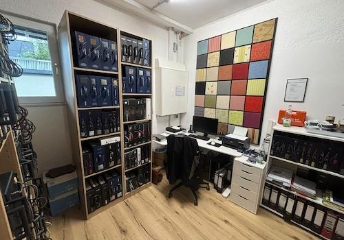 Büro in Werkstatt