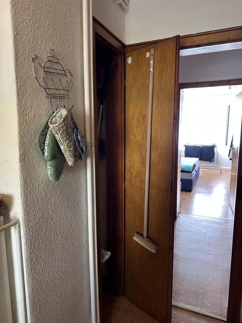 Besenkammer in der Küche
