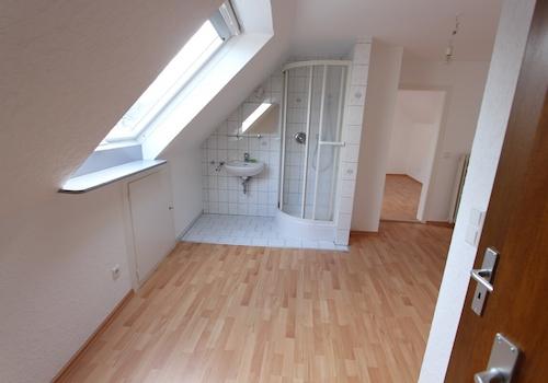 2 OG_Ankleide/Dusche_www.villingen.immobilien