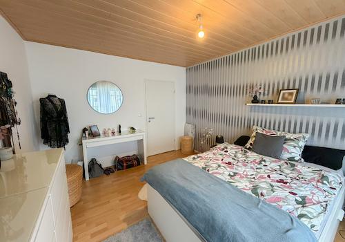 Schlafzimmer (UG)