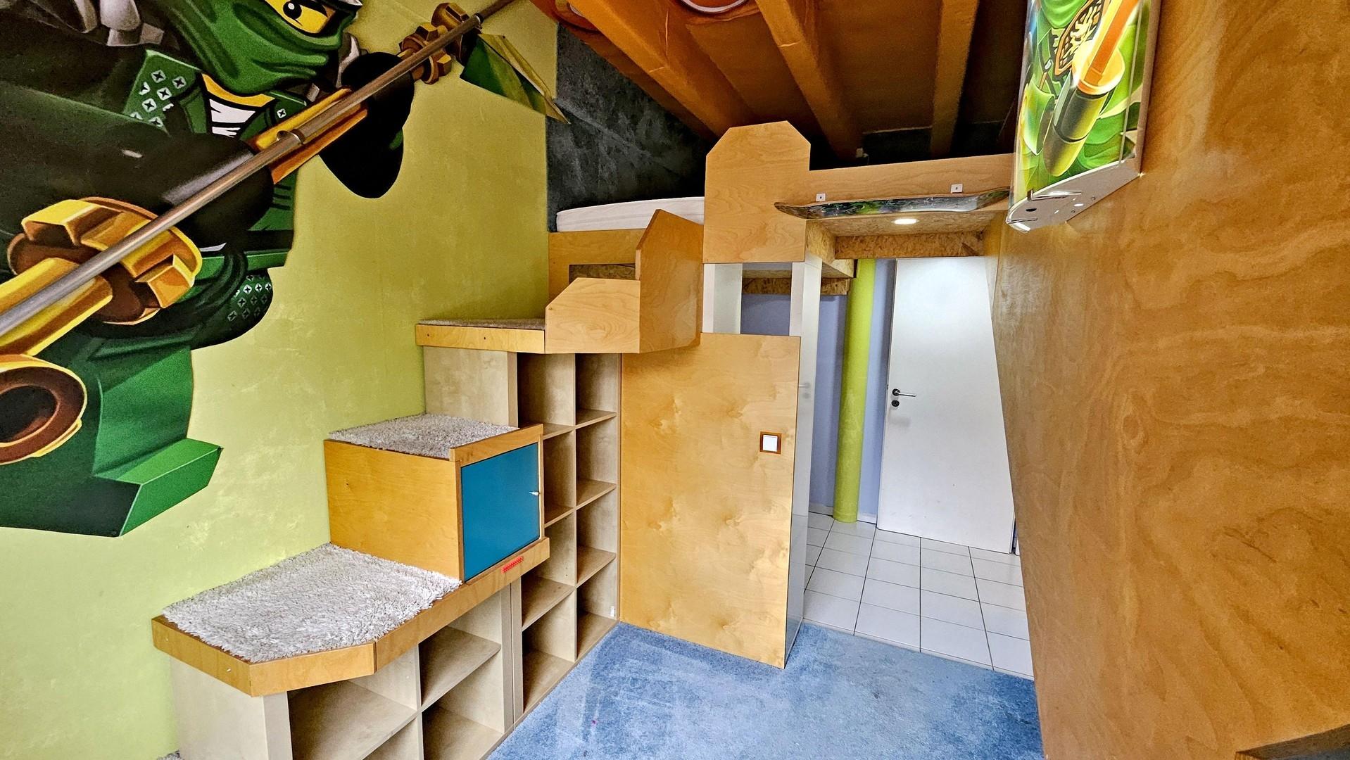Kinderzimmer EG (Zimmer 2)