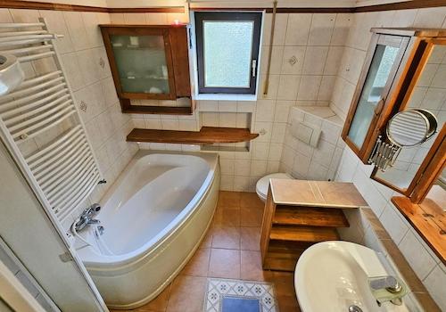 Badezimmer EG