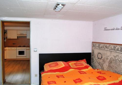 Schlafzimmer UG (Zimmer)