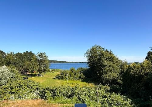 Blick auf den See von der Terrasse