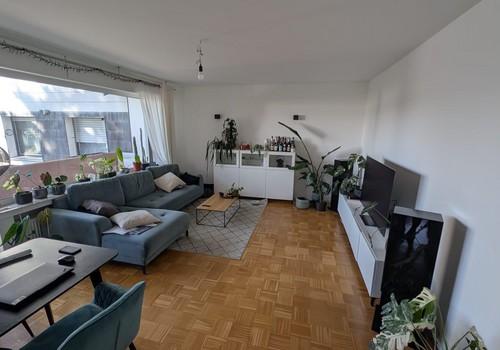 großes Wohnzimmer