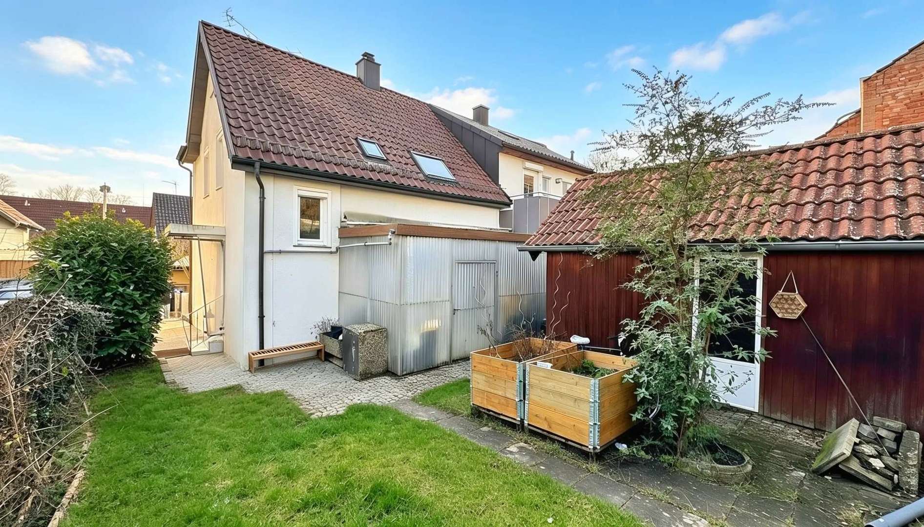 Hausansicht Garten