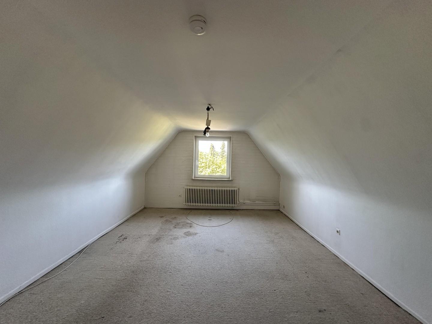Schlafzimmer 2 DG