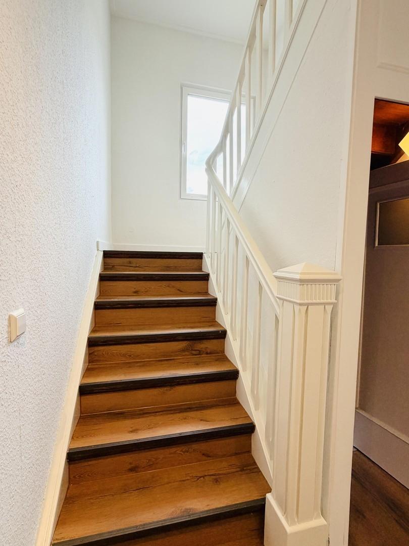 Treppe ins 1.OG