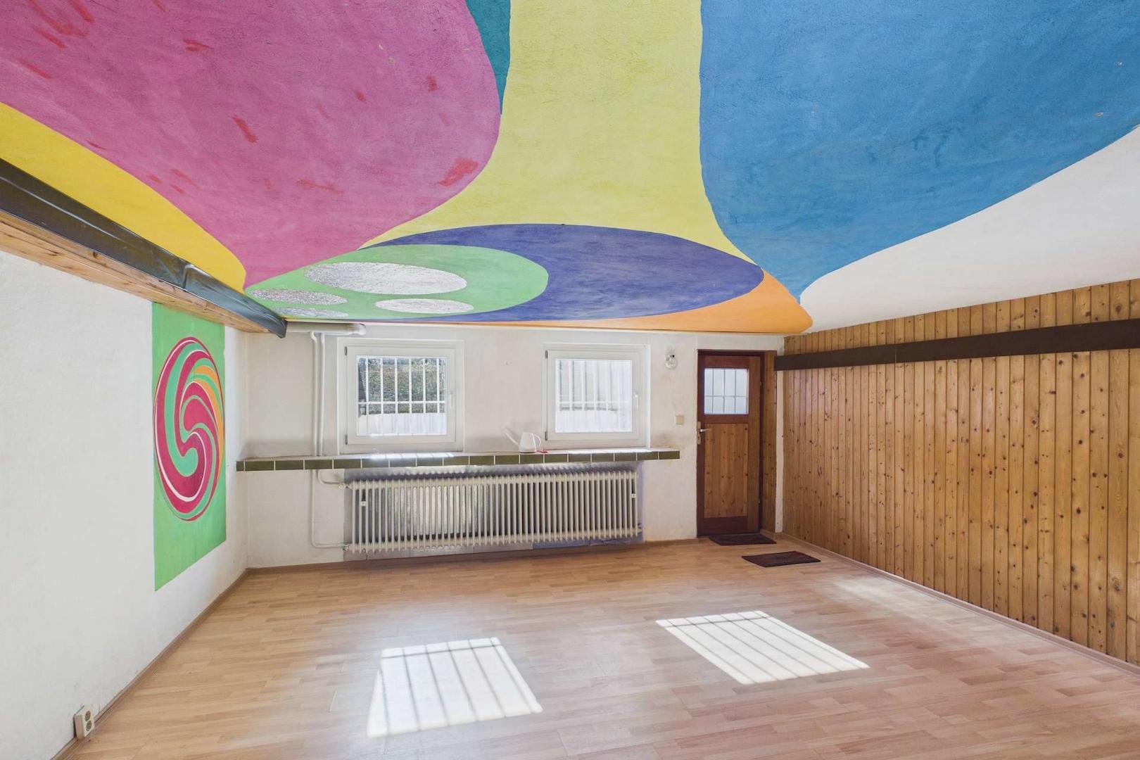 Partyraum im Keller