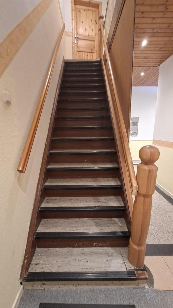 Treppe zur Wohnung