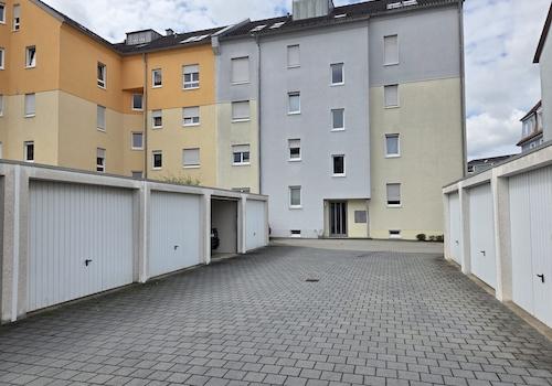 Garagen zum Haus