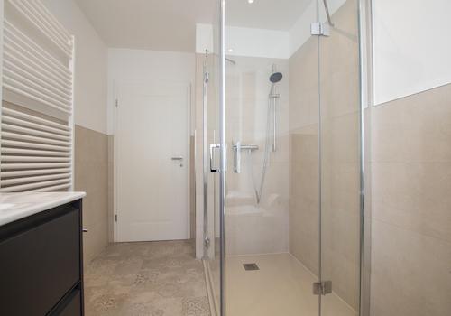 Badezimmer EG