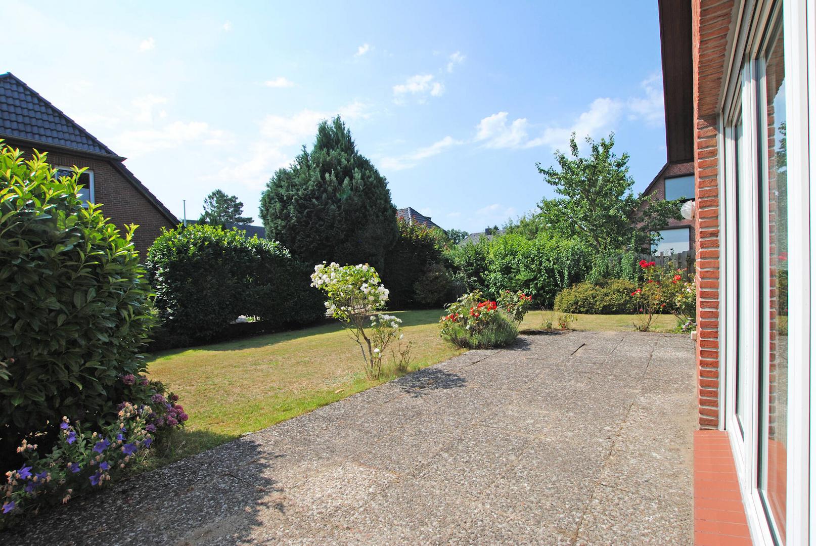Terrasse und Garten