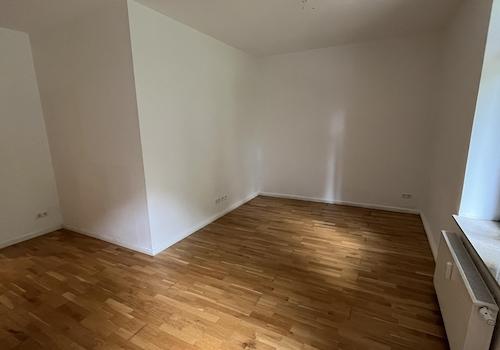 Wohnzimmer mit Küche 