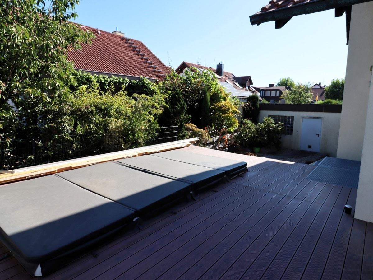 Terrasse und Pool
