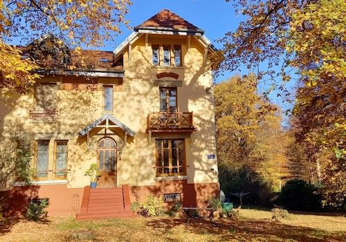 Südseite und Garten