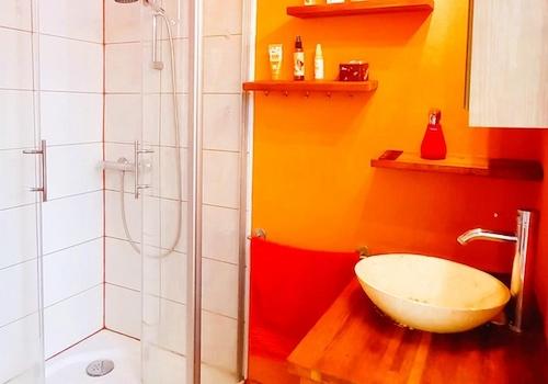 Salle d'eau en suite EG