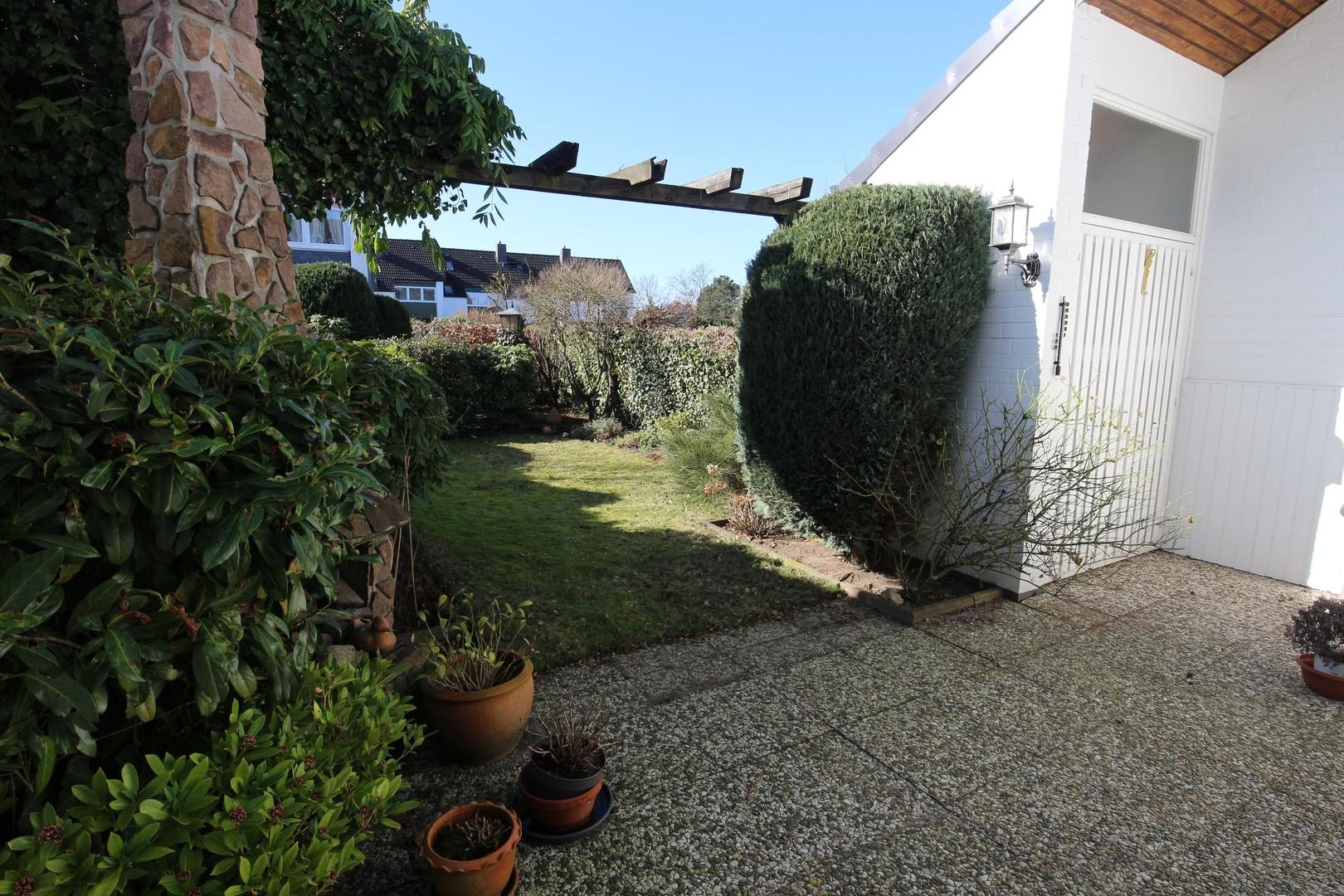 Terrasse + Garten