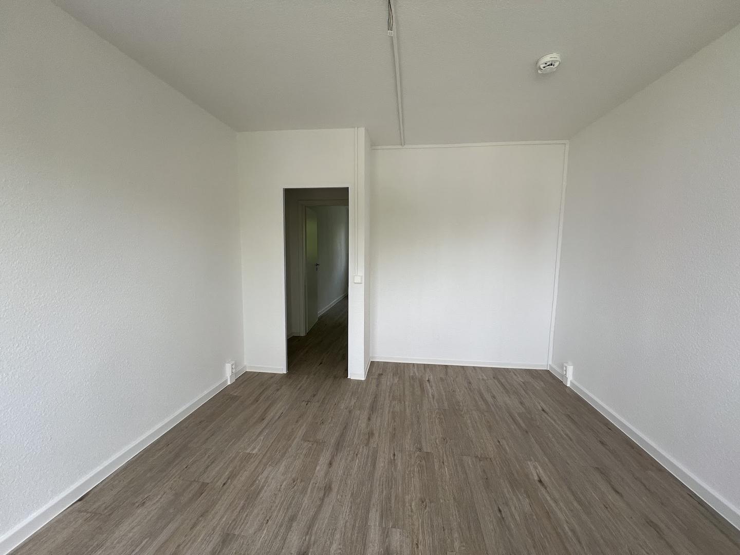 Schlafzimmer Blick Wohnzimmer