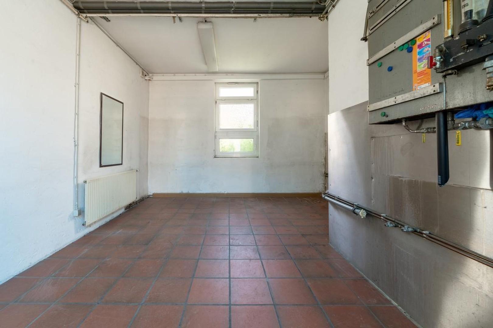 Büro / Küche