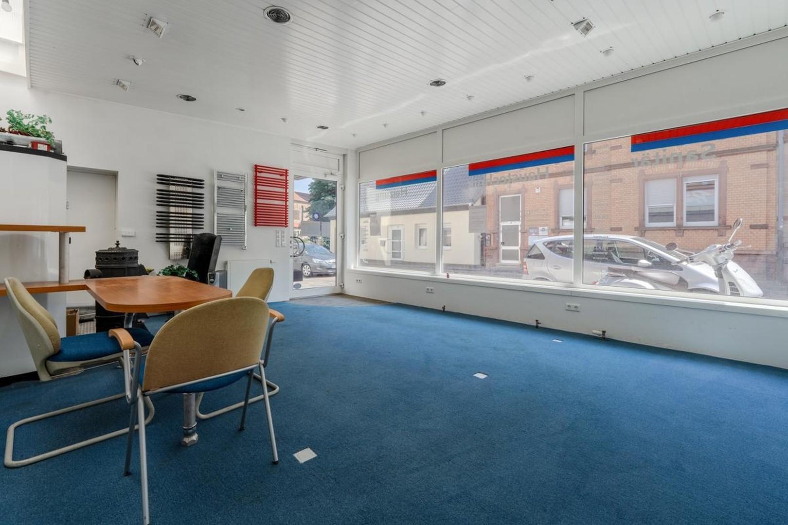 Showroom früher eingerichtet