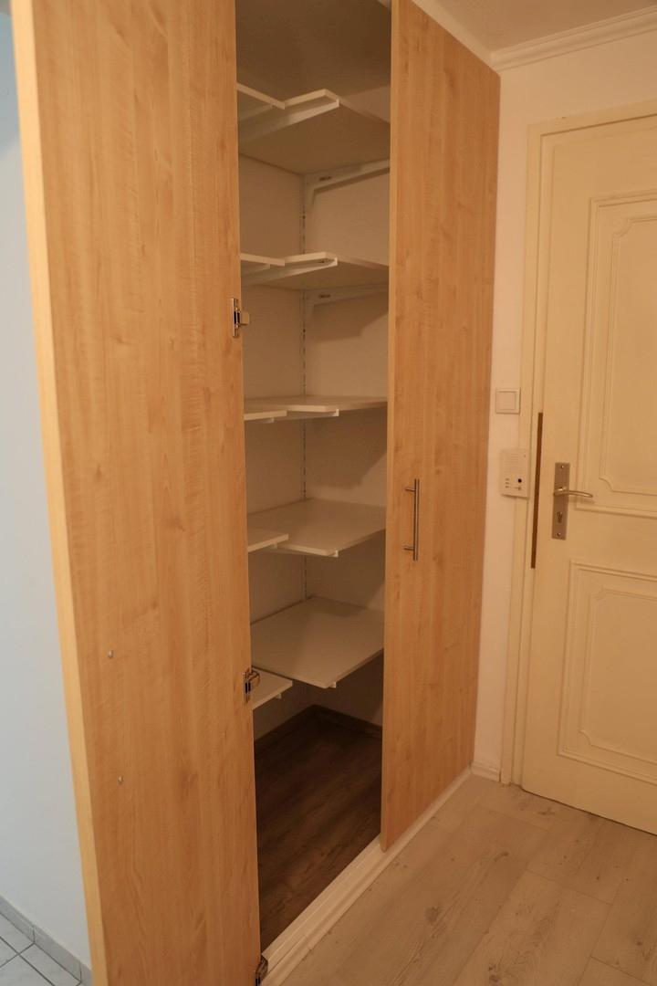 Einbauschrank