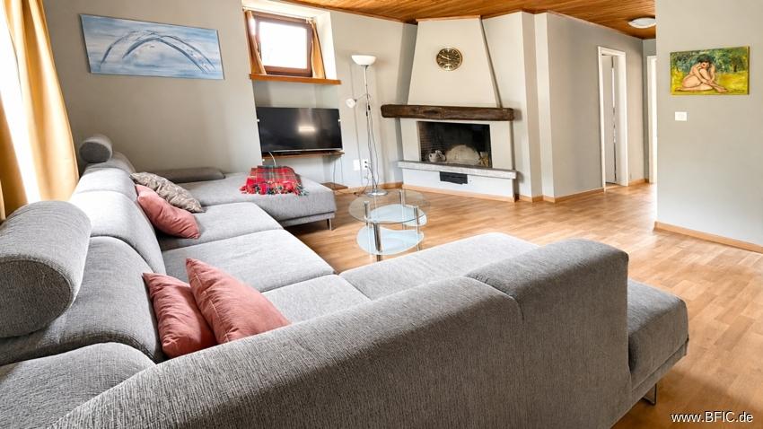 Mehrfamilienhaus Wohnung DG