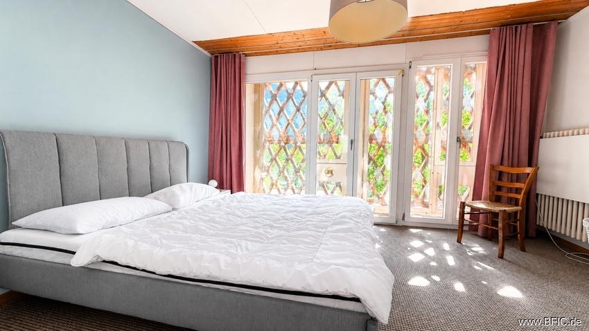 Mehrfamilienhaus Wohnung DG