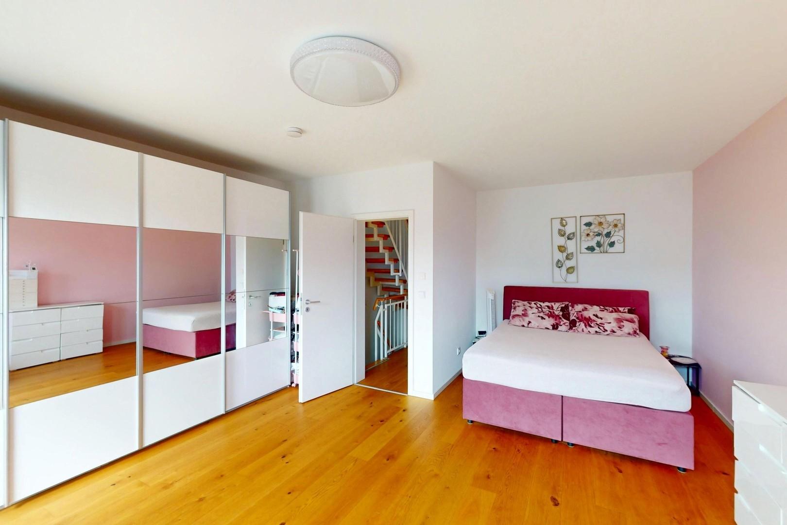 Schlafzimmer OG