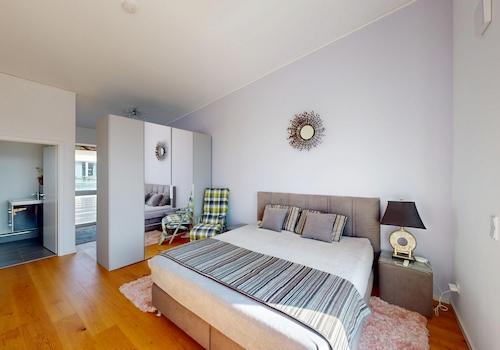 Schlafzimmer DG
