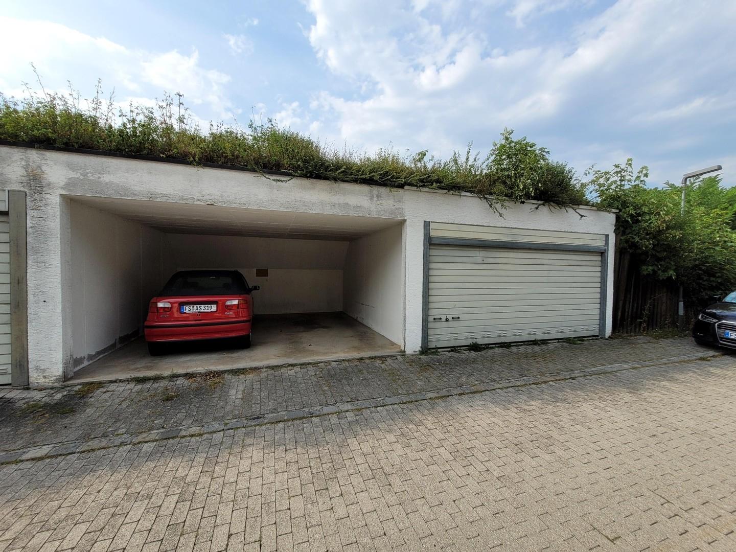 Überdachter Stellplatz