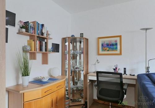 kleiner Schreibtisch