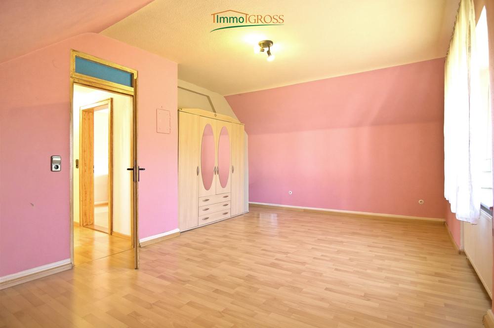 OG - Großzügiges Elternschlafzimmer