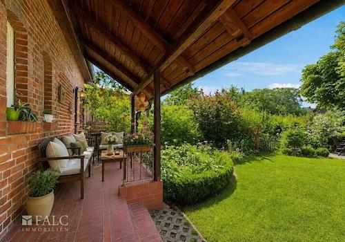 überdachte Terrasse