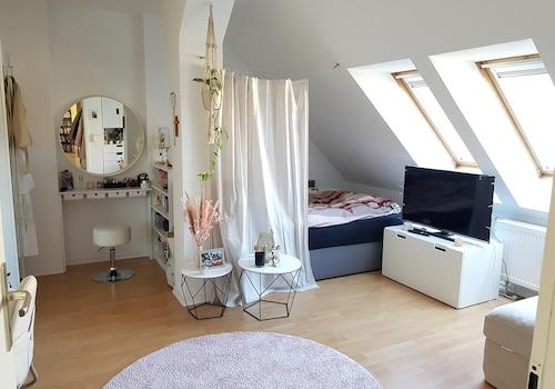 Schlafzimmer 1
