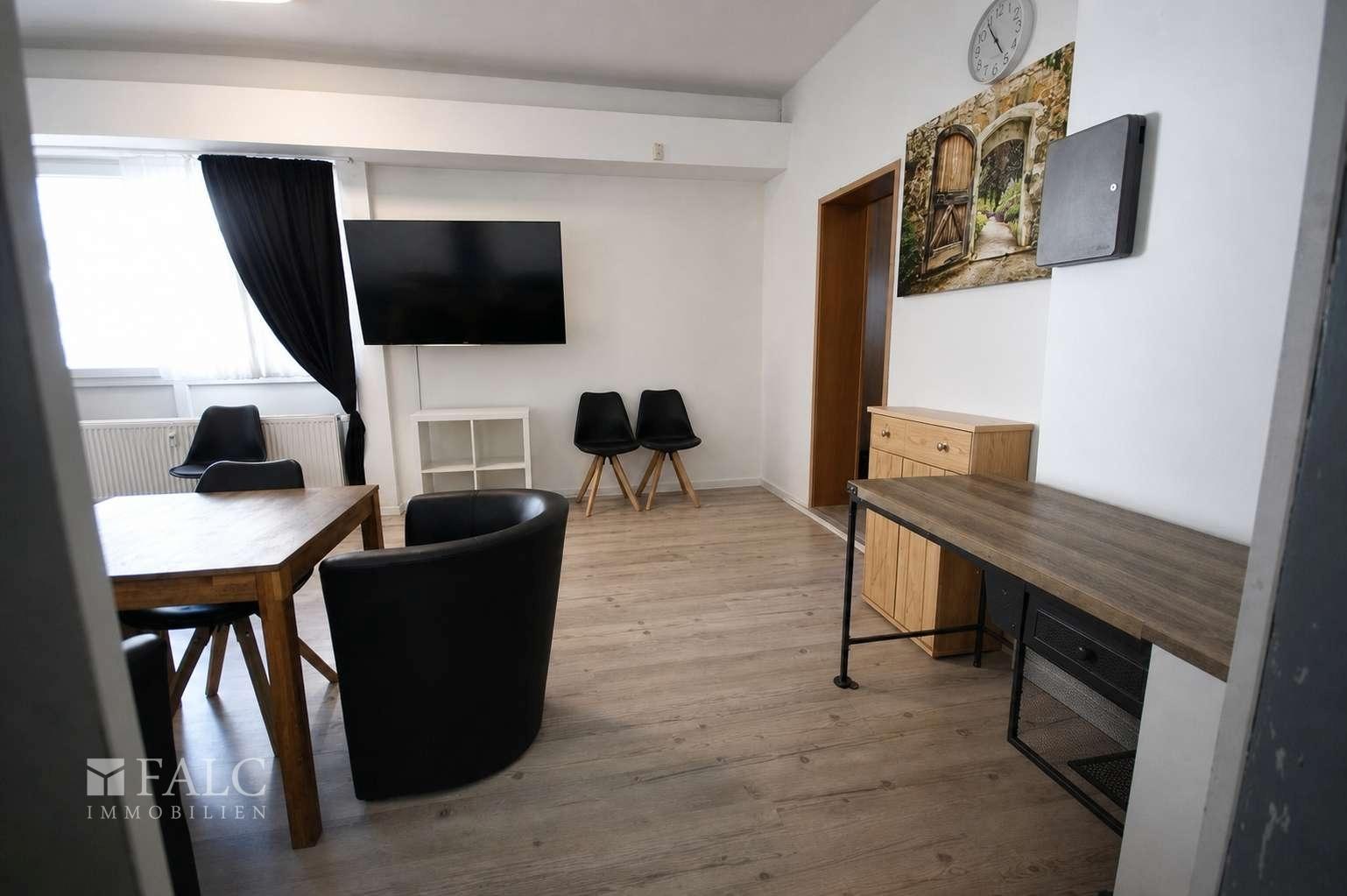 Wohnzimmer (KI aufgeräumt)