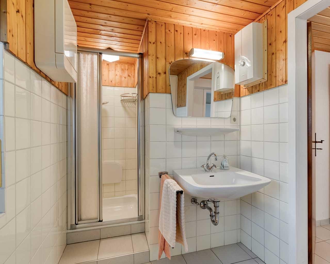 Badezimmer Untergeschoss