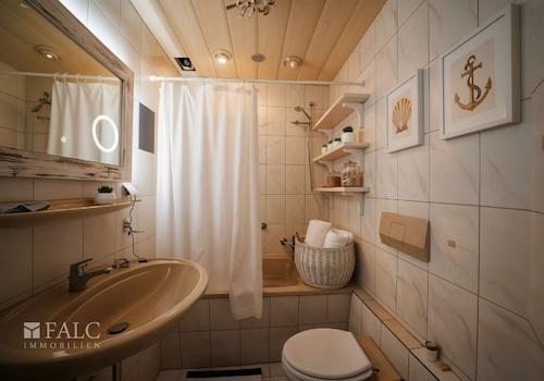 Badezimmer - (KI generiert)